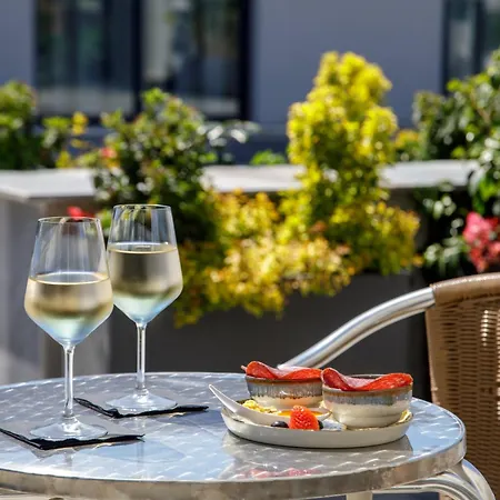 Simon Hotel 4*